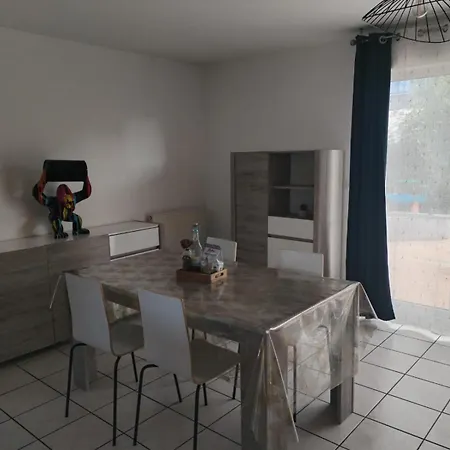Maison Au Calme, Pro Ou Touristique *